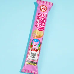 Bourbon Petit Strawberry Milk Cookies