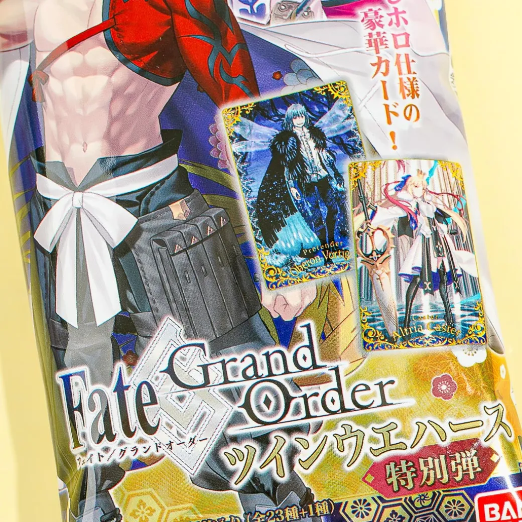 Fate/Grand Order Twin Wafer With Collectible Card