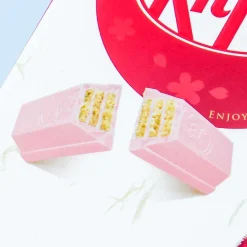 Kit Kat Amaou Strawberry Chocolates - Kyushu Souvenir