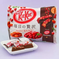 Kit Kat Chocolatory Cranberry & Almond Chocolate