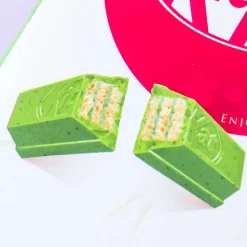 Kit Kat Kyoto Souvenir Chocolates - Kyuemon Ito Uji Matcha