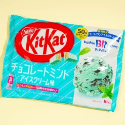 Kit Kat x Baskin Robbins Chocolate - Chocolate Mint Ice Cream