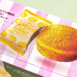 Lotte Hattendo Custard Cake - Amaou Strawberry