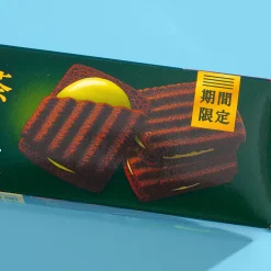 Morinaga Chocolate Sandwich Cookies - Uji Matcha