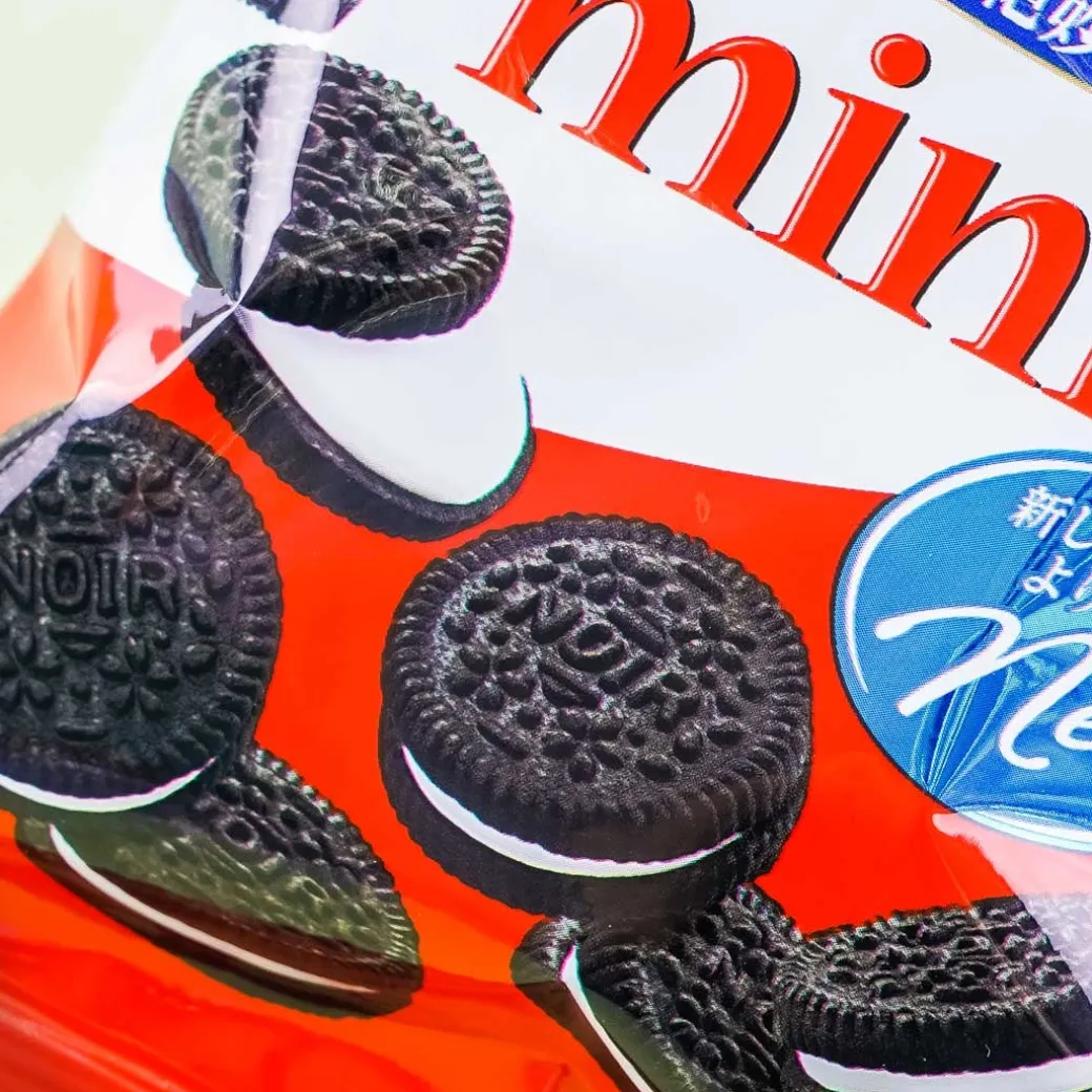 Noir Black Cocoa Mini Cookie Sandwiches - Sweet Vanilla