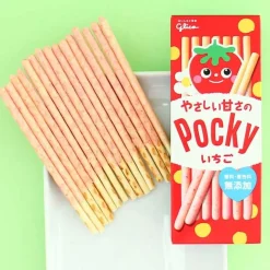 Pocky Biscuit Sticks - Natural Strawberry Ichigo