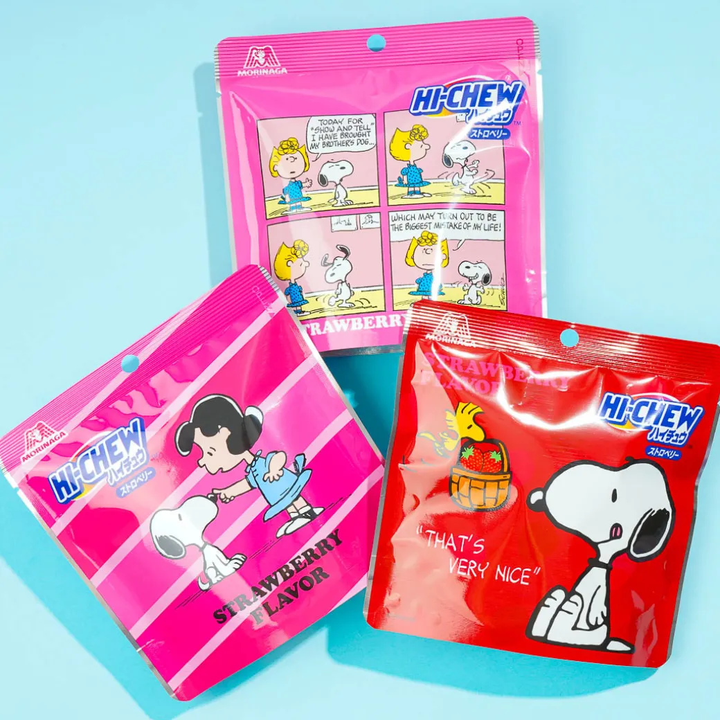 Snoopy PEANUTS x Hi-Chew Chewy Candy Pack - Strawberry