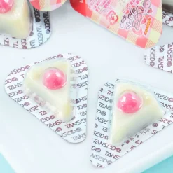 Tanseido Strawberry Shortcake Fortune Telling Chocolate