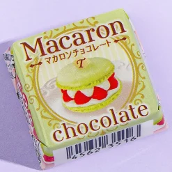Tirol Pistachio Macaron Chocolate