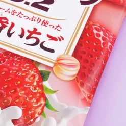 UHA Tokuno Milk 8.2 Strong Strawberry Candy